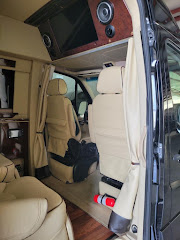 Diamond Limousine And Sedan Service logo