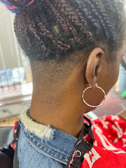 Ducie's Barber Shop logo