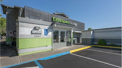Extra Space Storage logo