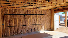 Izzy's Insulation, LLC. logo