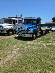 Jay Fam Towing logo