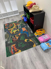 Little Smiles Bilingual Daycare logo