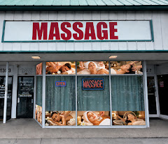 Magic Hands & Massage logo