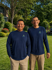 Maupidio's Lawn Care logo
