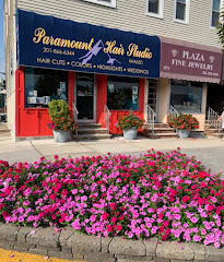 Paramount Hair Studio logo