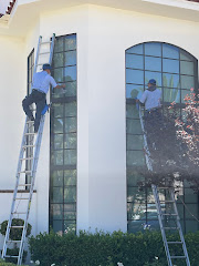 Powell Window Cleaning logo