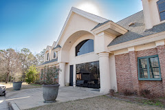 Ryan Beesley Realtor: Securance Realty logo