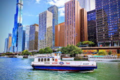 Shoreline Sightseeing's Navy Pier RIVERFRONT Water Taxi Dock (SEASONAL: May 26 – Sep 3) logo