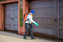 Simple Pest Management logo