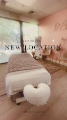 Stillyknead Massage logo