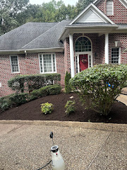 The Vine Landscaping logo