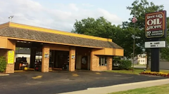 Uncle Ed's Oil Shoppe logo