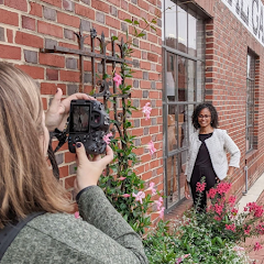 UnCorporate Headshots by Mary Kate McKenna Photography logo