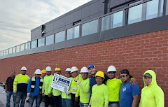 United Roofing LLC logo