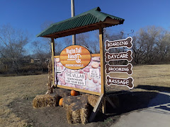 Wag'en Tail Ranch logo