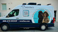 Woofie's Pet Services logo