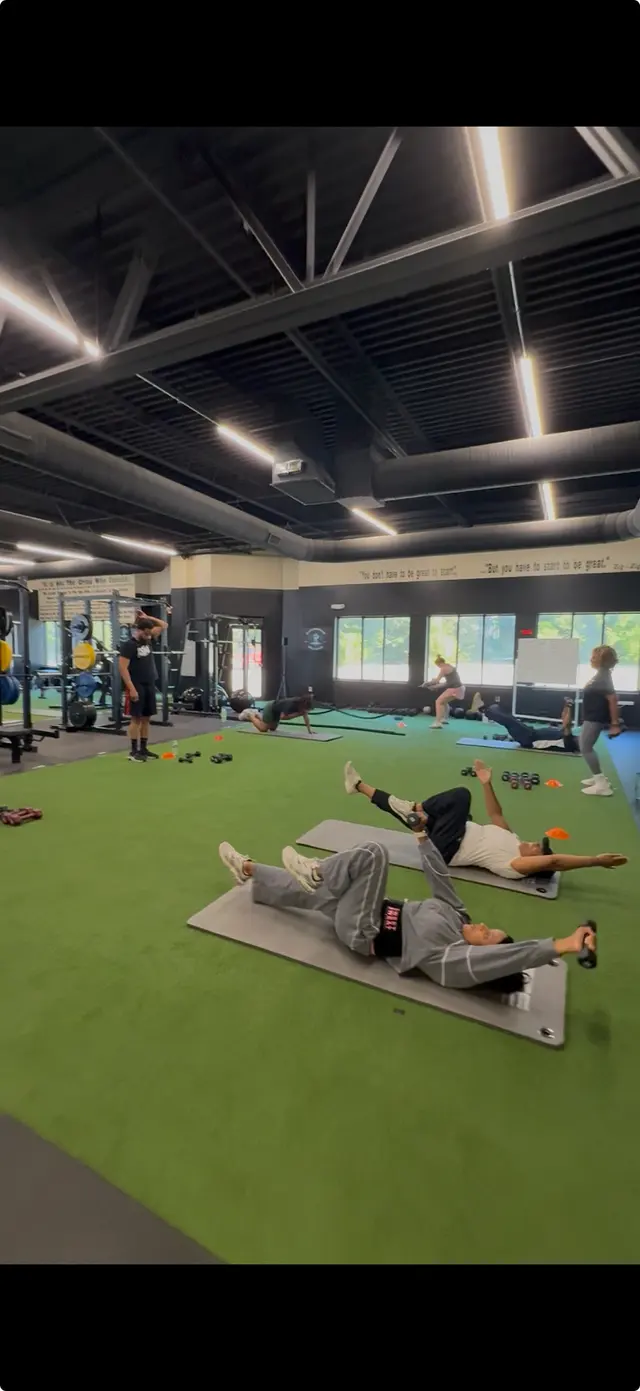 Physique Island — photo from the business 10