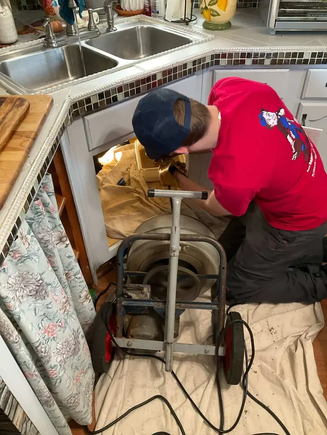 Mark Lindsay and Son Plumbing, Heating & Air Conditioning — photo from the business 9