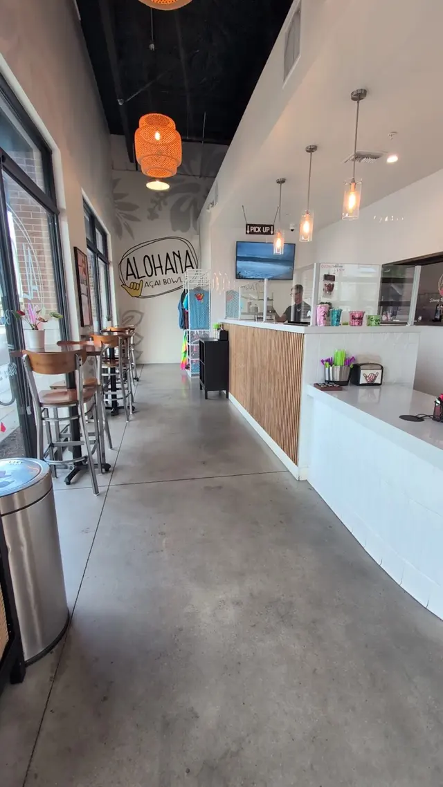 Customer photo of work by Alohana Acai Bowls and Smoothies - San Marcos (San Elijo Hills), from GlobalAppetite's review