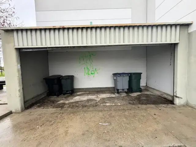 Dude Where's My Junk Inc — photo from the business 6