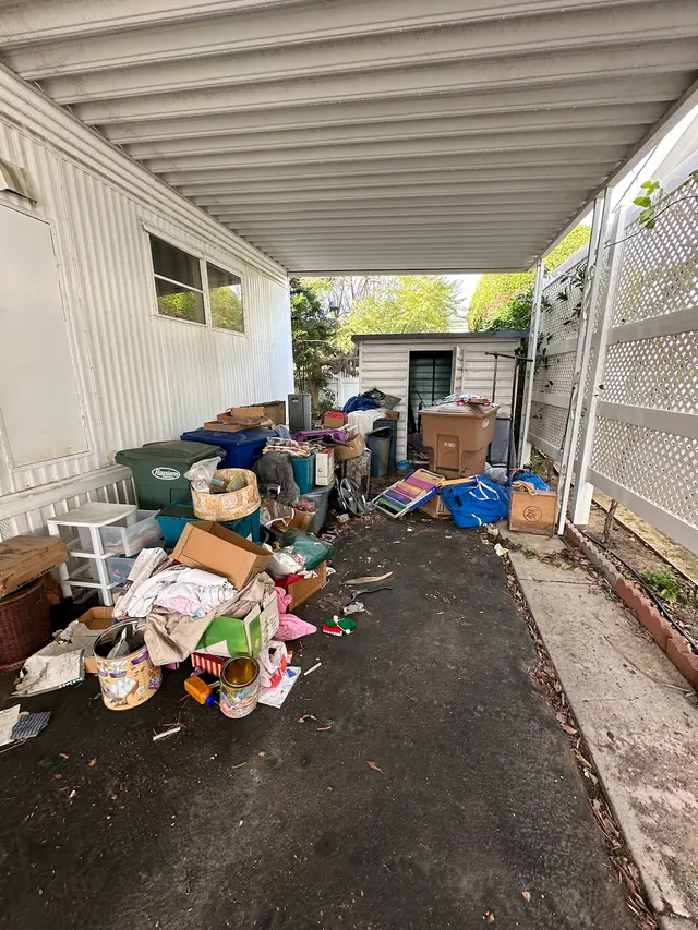Dude Where's My Junk Inc — photo from the business 8