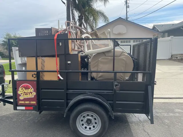Dude Where's My Junk Inc — photo from the business 3