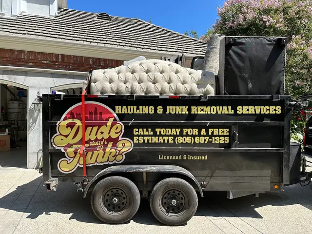 Dude Where's My Junk Inc — photo from the business 2