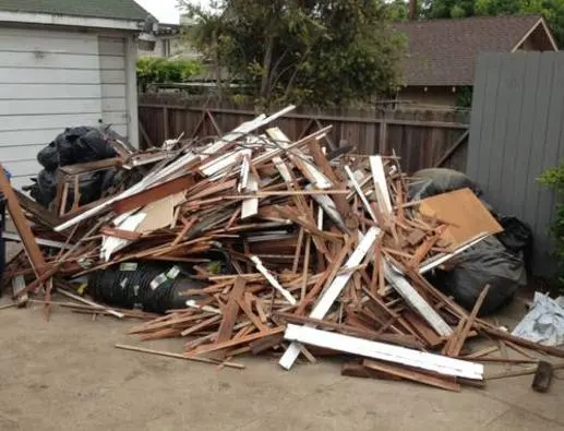 Vargas Junk Removal — photo from the business 3