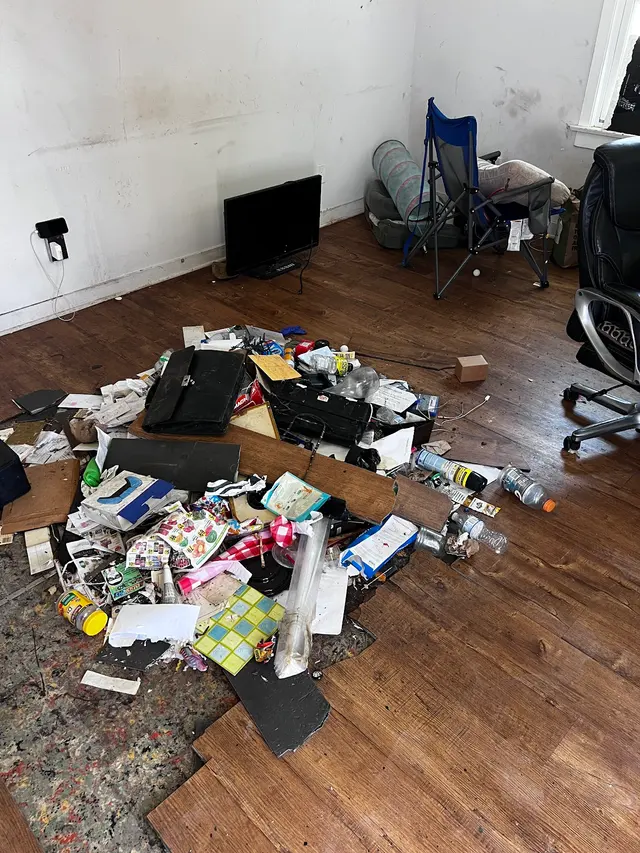 Weaver Hauling & Junk Removal — photo from the business 4