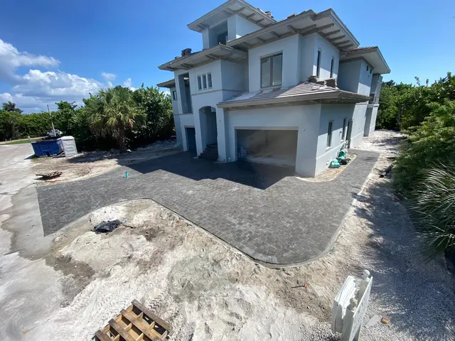 Thaylon’s Pavers Pro, LLC — photo from the business 6