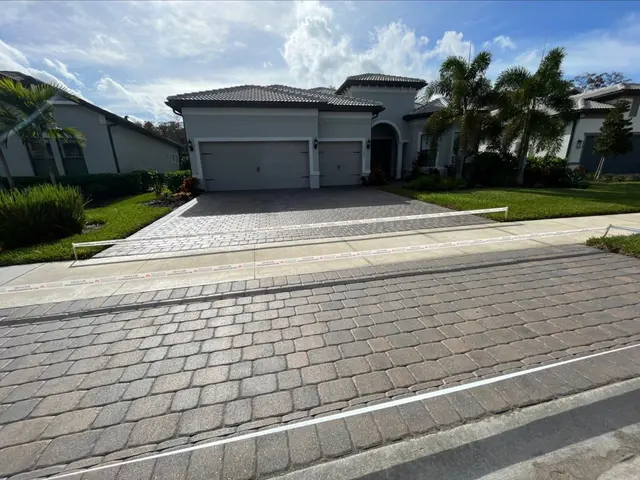Vargas Paver Sealing — photo from the business 10