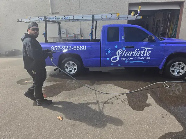 Starbrite Window Cleaning — photo from the business 7