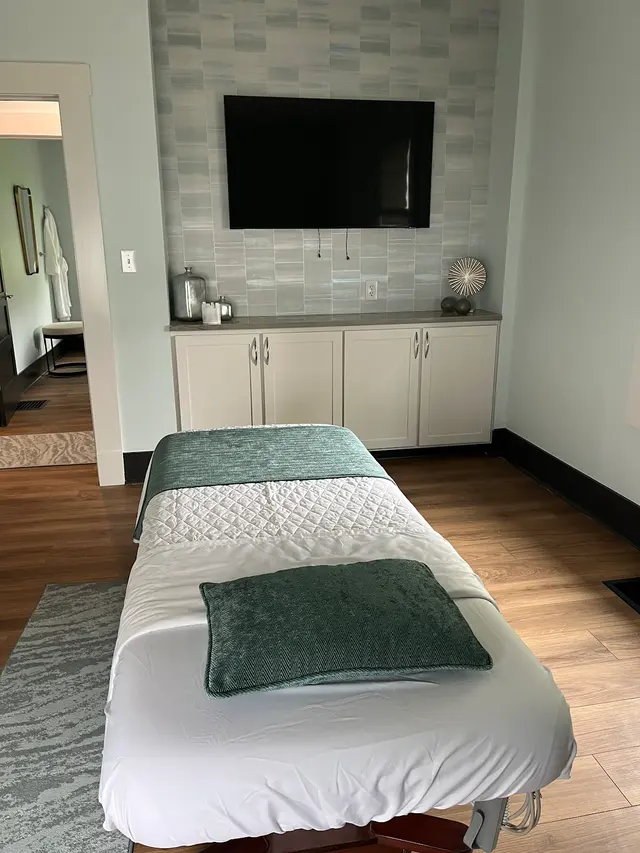 UNWIND Stretch & Massage — photo from the business 2