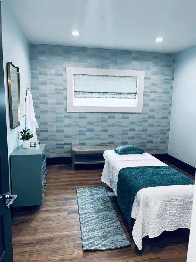 UNWIND Stretch & Massage — photo from the business 3