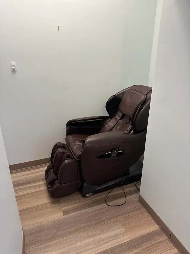 Royal Oak Chiropractic Clinic — customer photo 5