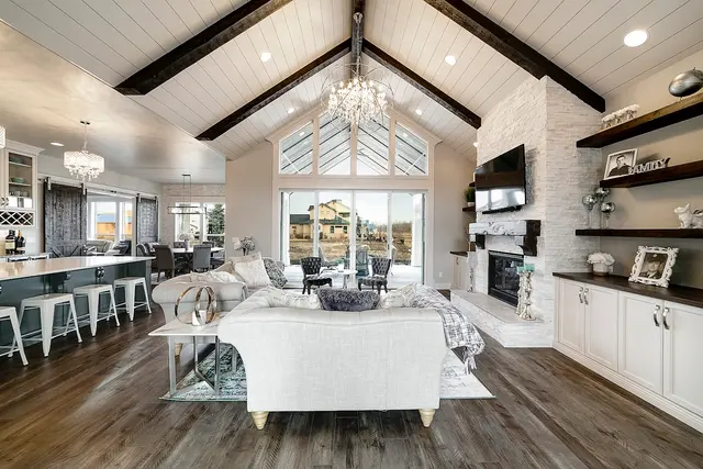 Highland Homes — photo from the business 8