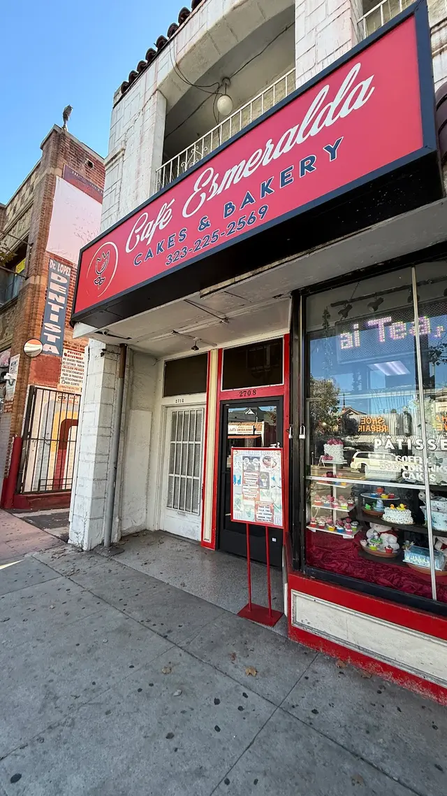 Café Esmeralda Cakes & Bakery — customer photo 10