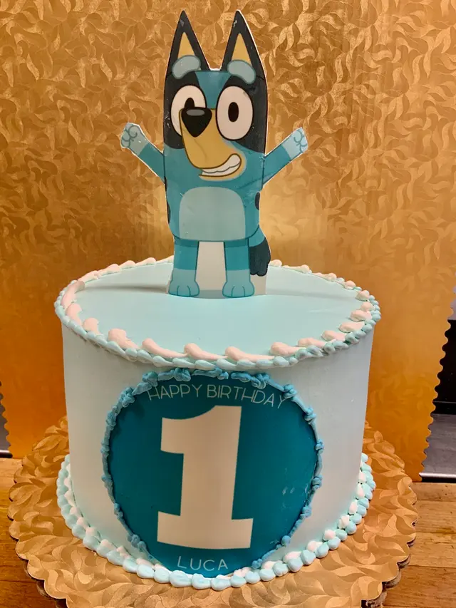 Café Esmeralda Cakes & Bakery — photo from the business 11