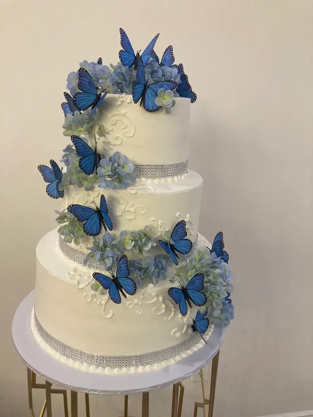 Café Esmeralda Cakes & Bakery — photo from the business 6