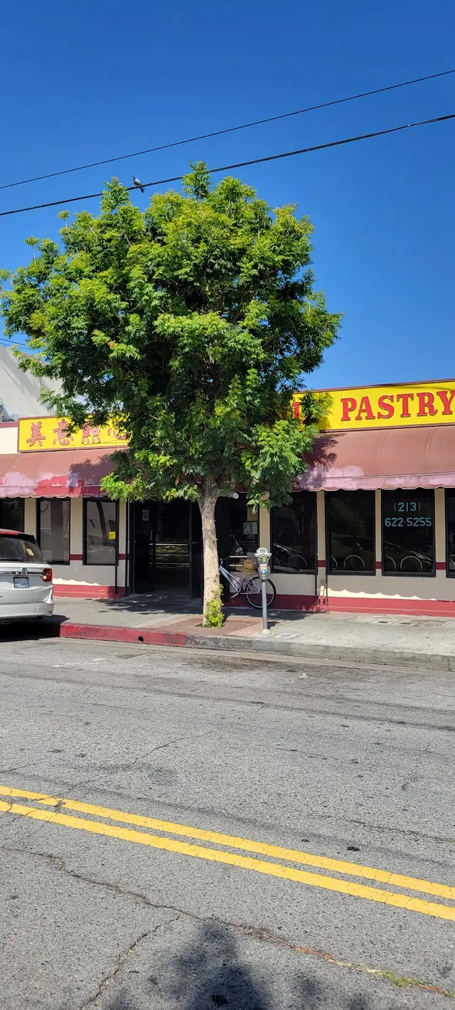 Long’s Family Pastry — customer photo 4