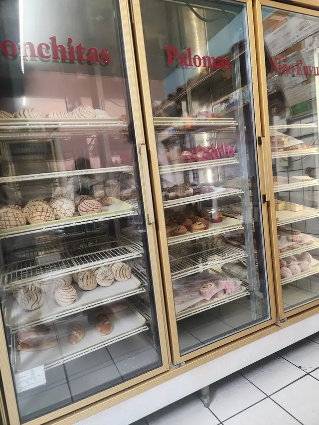 La Fama Bakery — customer photo 3