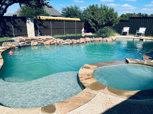 American pools — photo from the business 4