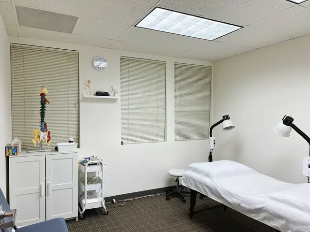 Pain Control & Sports Medicine, Acupuncture Clinic - Dr. Ava Zhang — photo from the business 2
