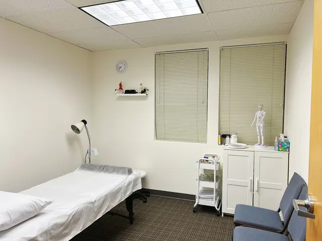 Pain Control & Sports Medicine, Acupuncture Clinic - Dr. Ava Zhang — photo from the business 6
