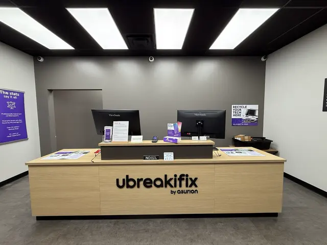uBreakiFix - Phone and Computer Repair — photo from the business 1
