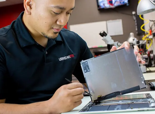 uBreakiFix - Phone and Computer Repair — photo from the business 11