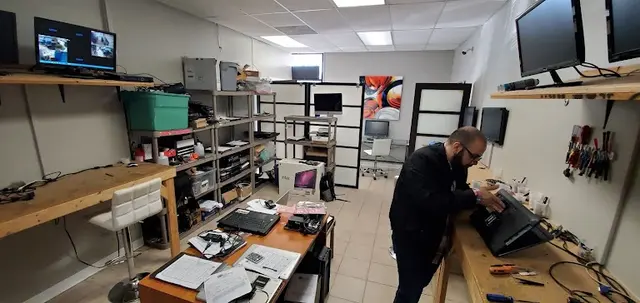Computer Repair - Laptop Repair by Vellve Systems — photo from the business 1