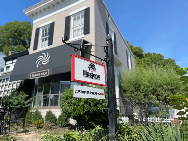 Illusions of Georgetown — photo from the business 1
