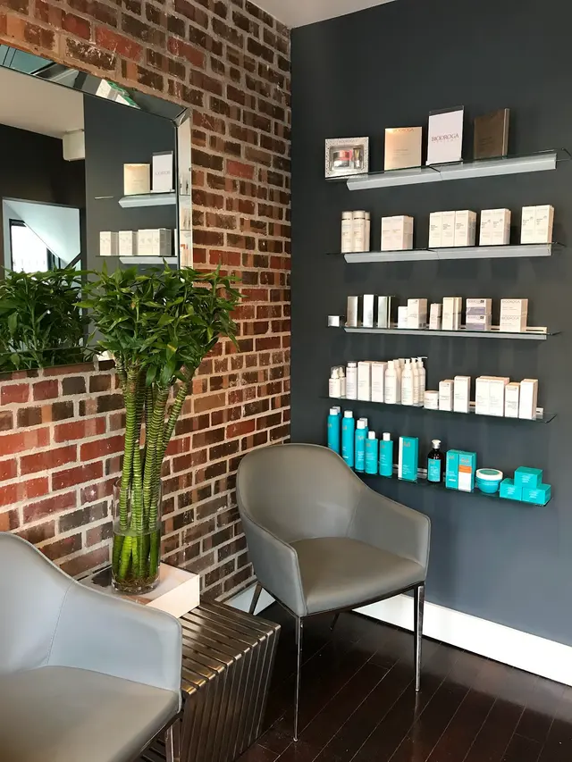Salon Leau and Le Spa — photo from the business 4