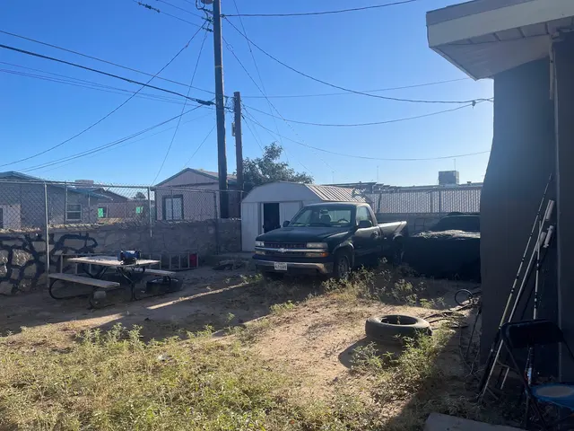 El Paso Lawn & Maintenance Care — photo from the business 3
